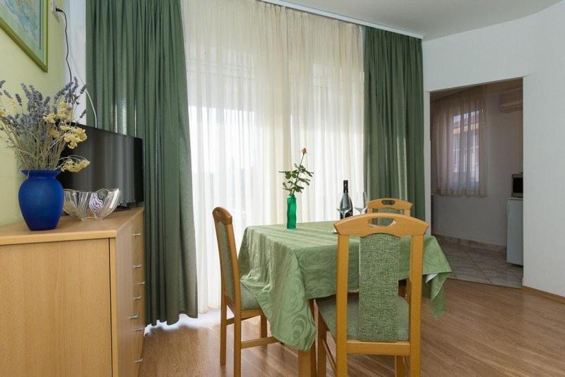 Marija F2 Apartment Krk Town Exteriör bild