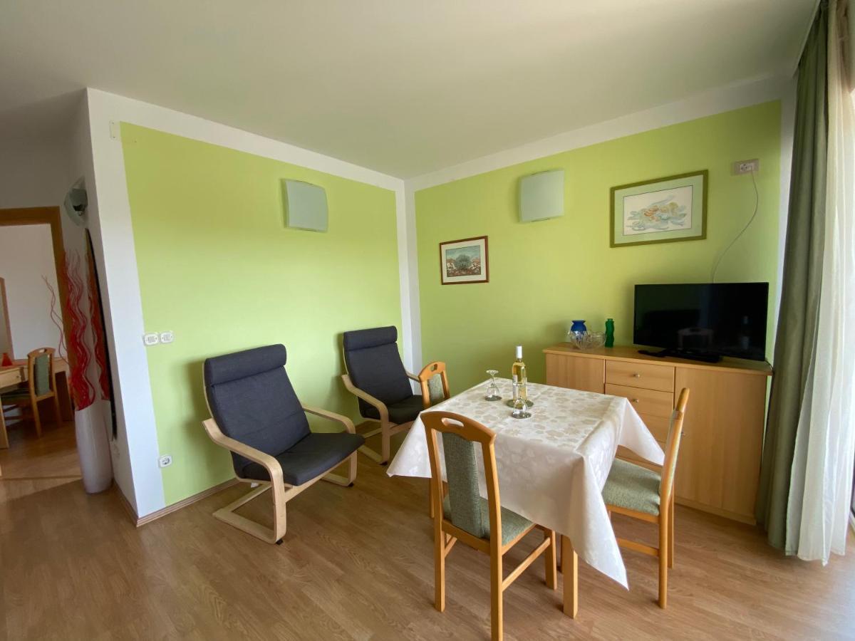 Marija F2 Apartment Krk Town Exteriör bild